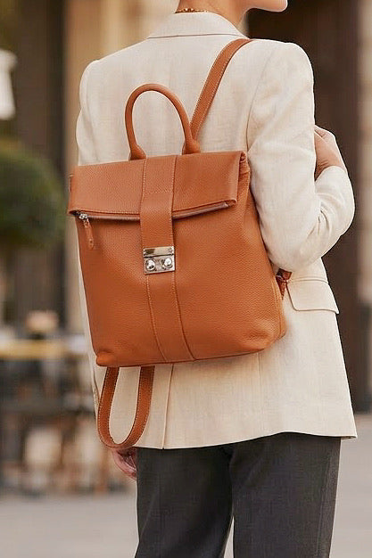 ZZ080 Camel Leather Backpack