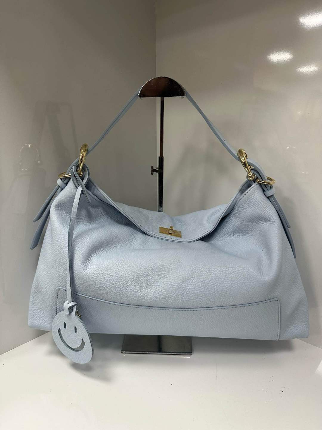L0527 Bag 18.5in 9 Color Options