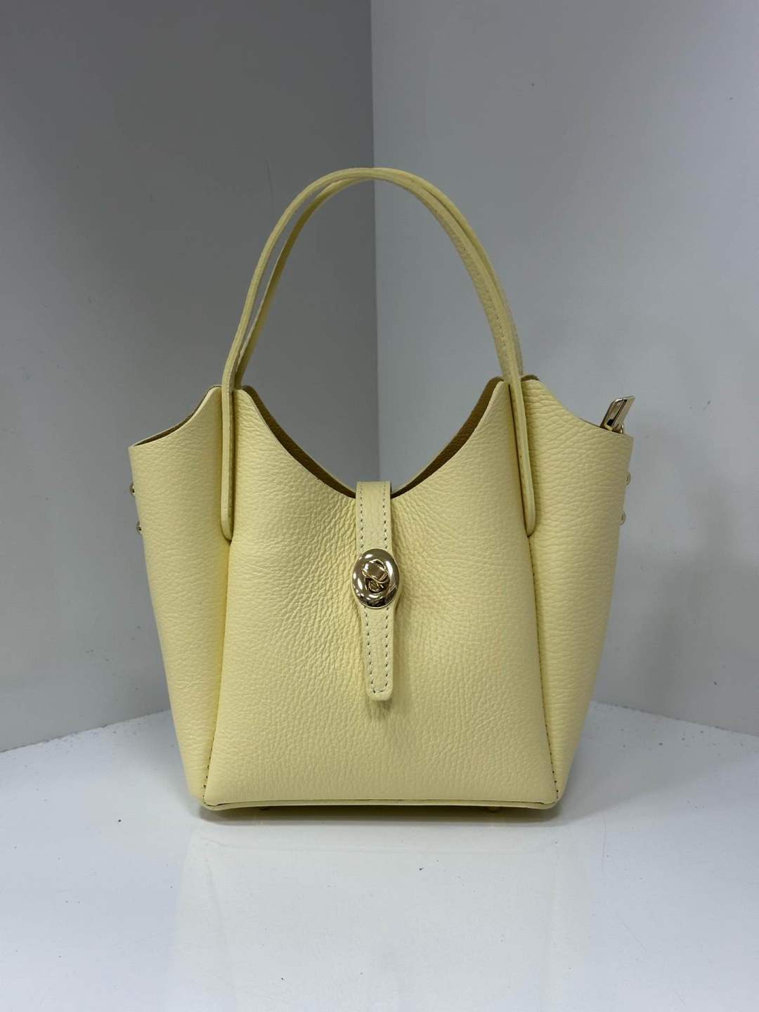 L0530 Bag 9.1in 10 Color Options