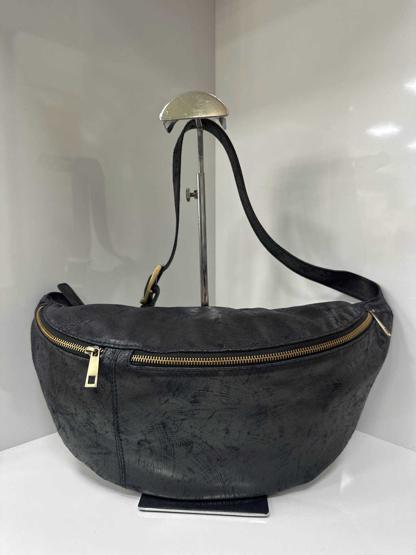L0203 Bag 18.1in 7 Color Options