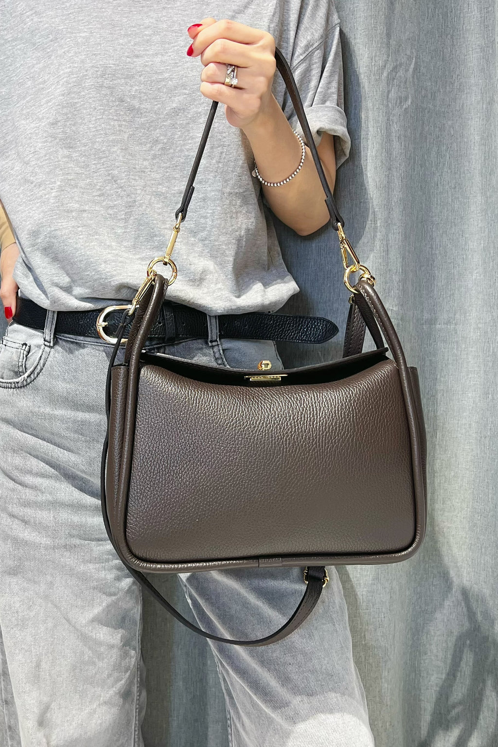 ZZ154 Brown Leather Top Handle Bag