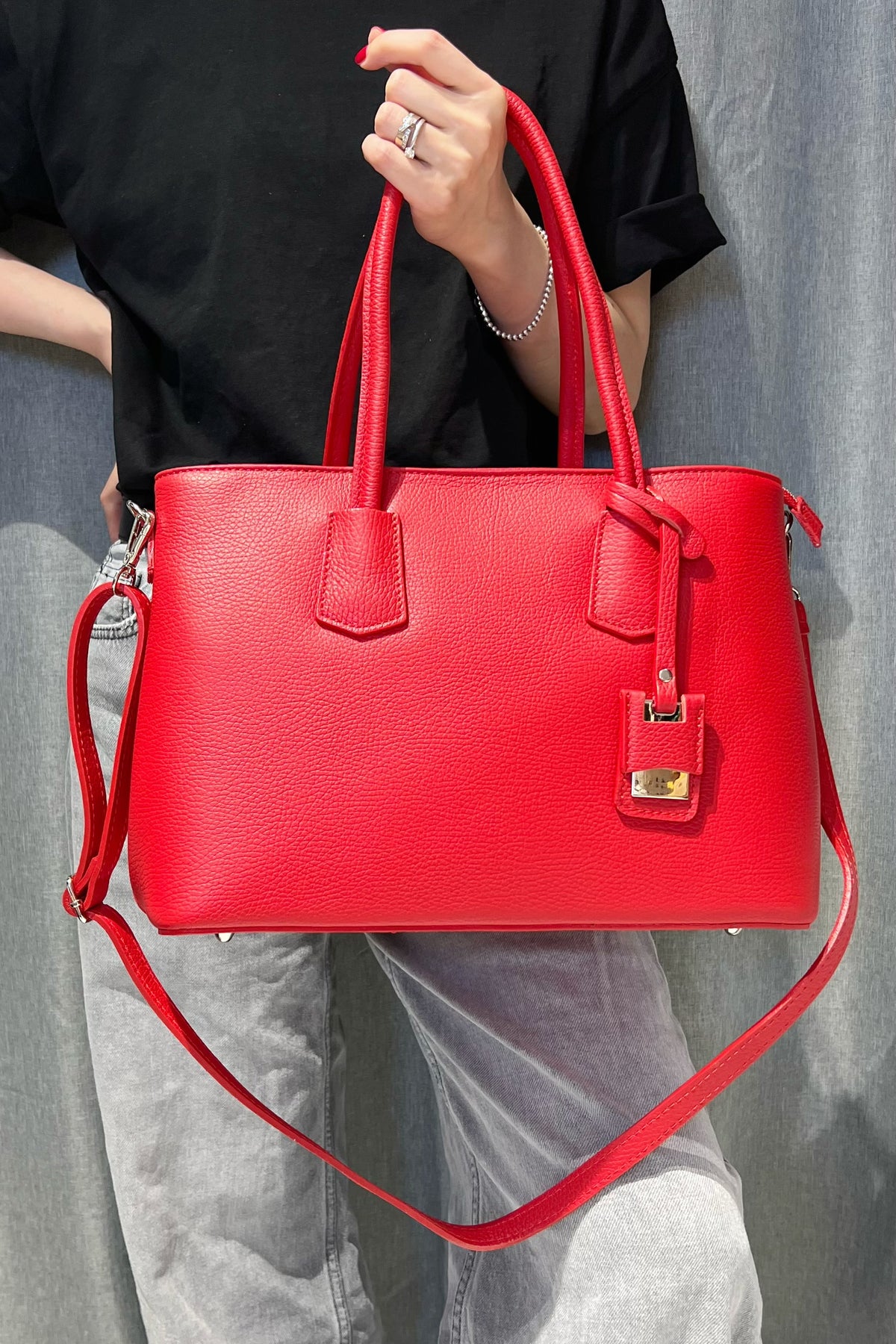ZZ038 Red Grained Leather Work Bag