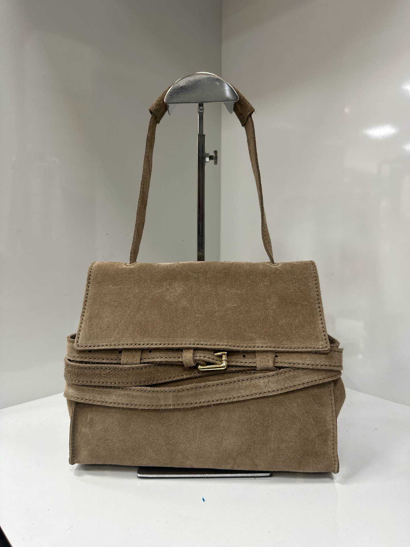 L0420 Bag 10.2in 6 Color Options