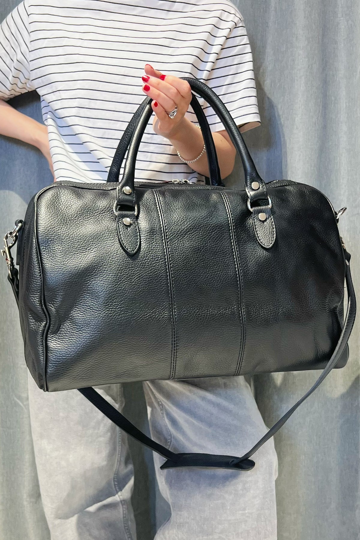ZZ061 Black Leather Travel Bag