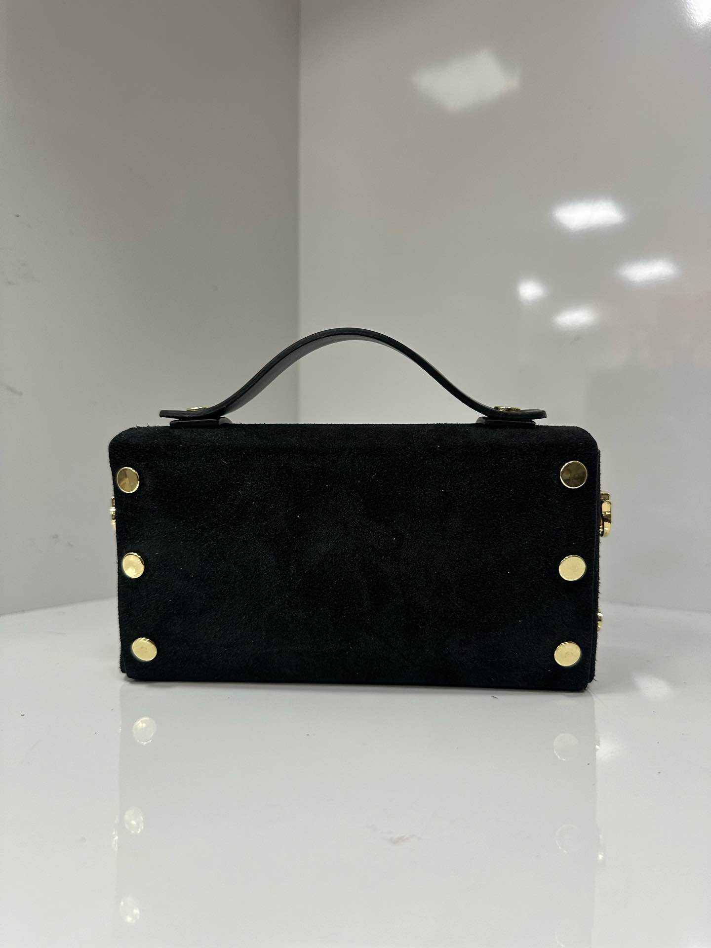 L0460 Bag 7.5in 6 Color Options