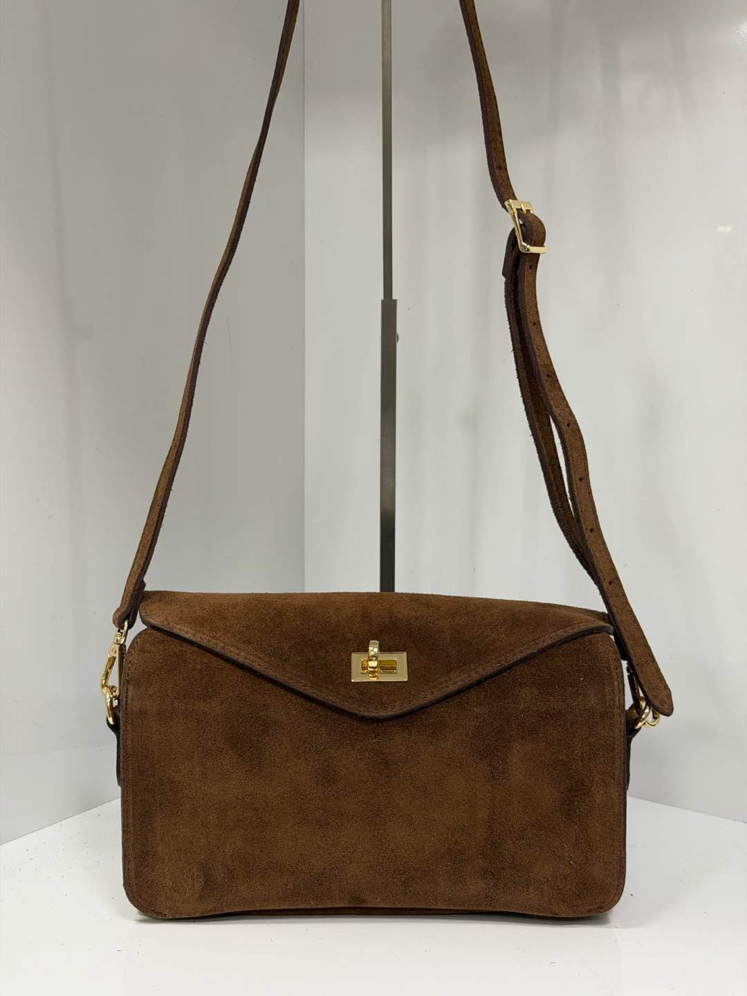 L0586 Bag 10.2in 4 Color Options