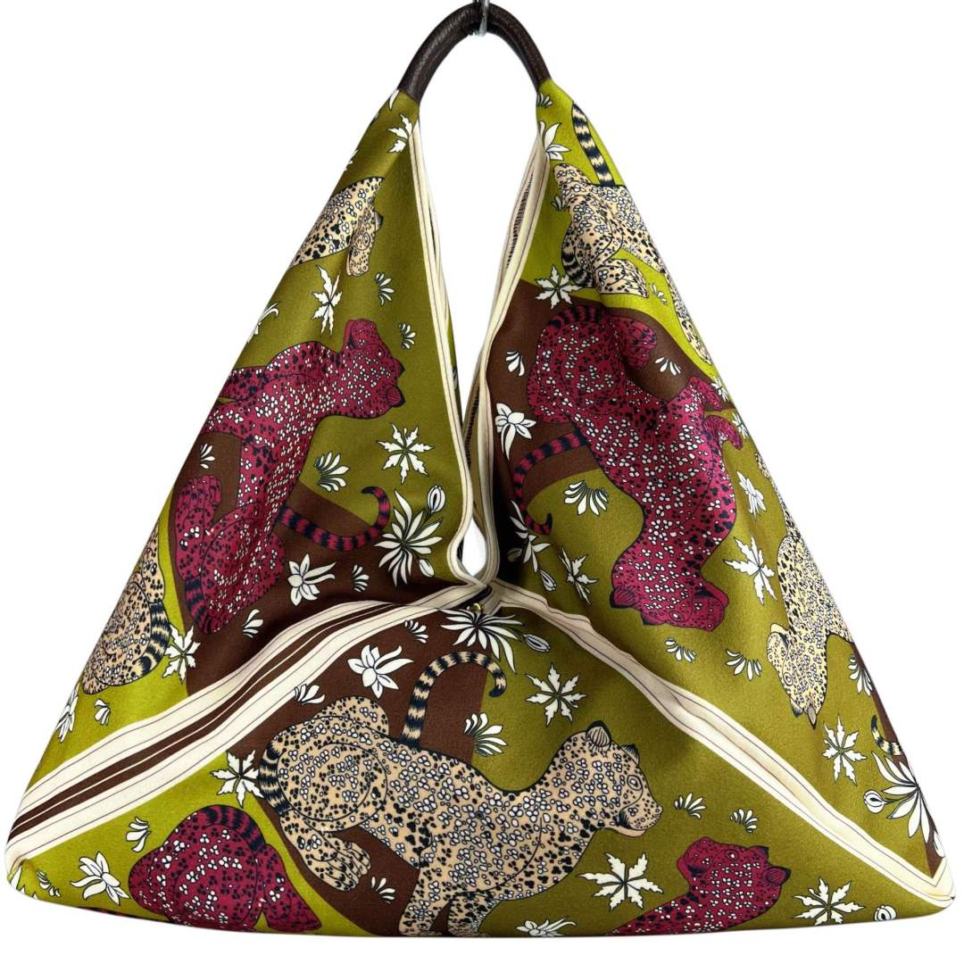 Mi167 Pistachio Leopard-Print Tote