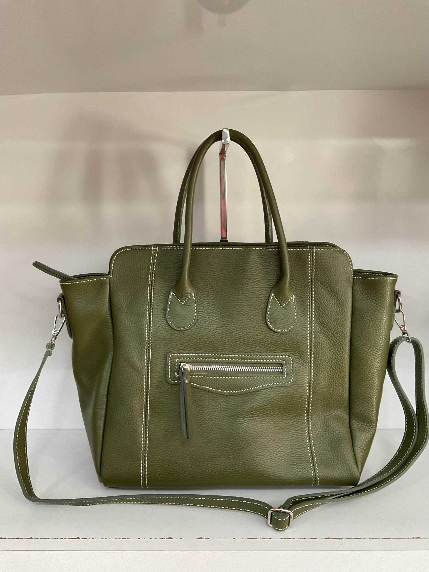 L0231 Bag 16.9in 7 Color Options