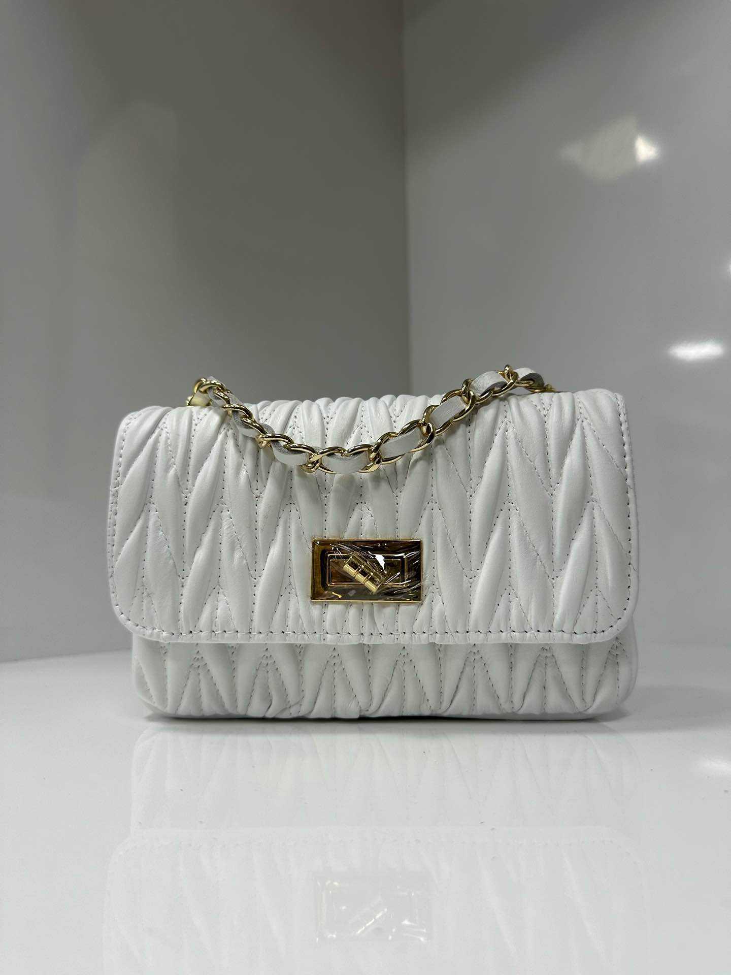 L0298 Bag 5.9in 3 Color Options