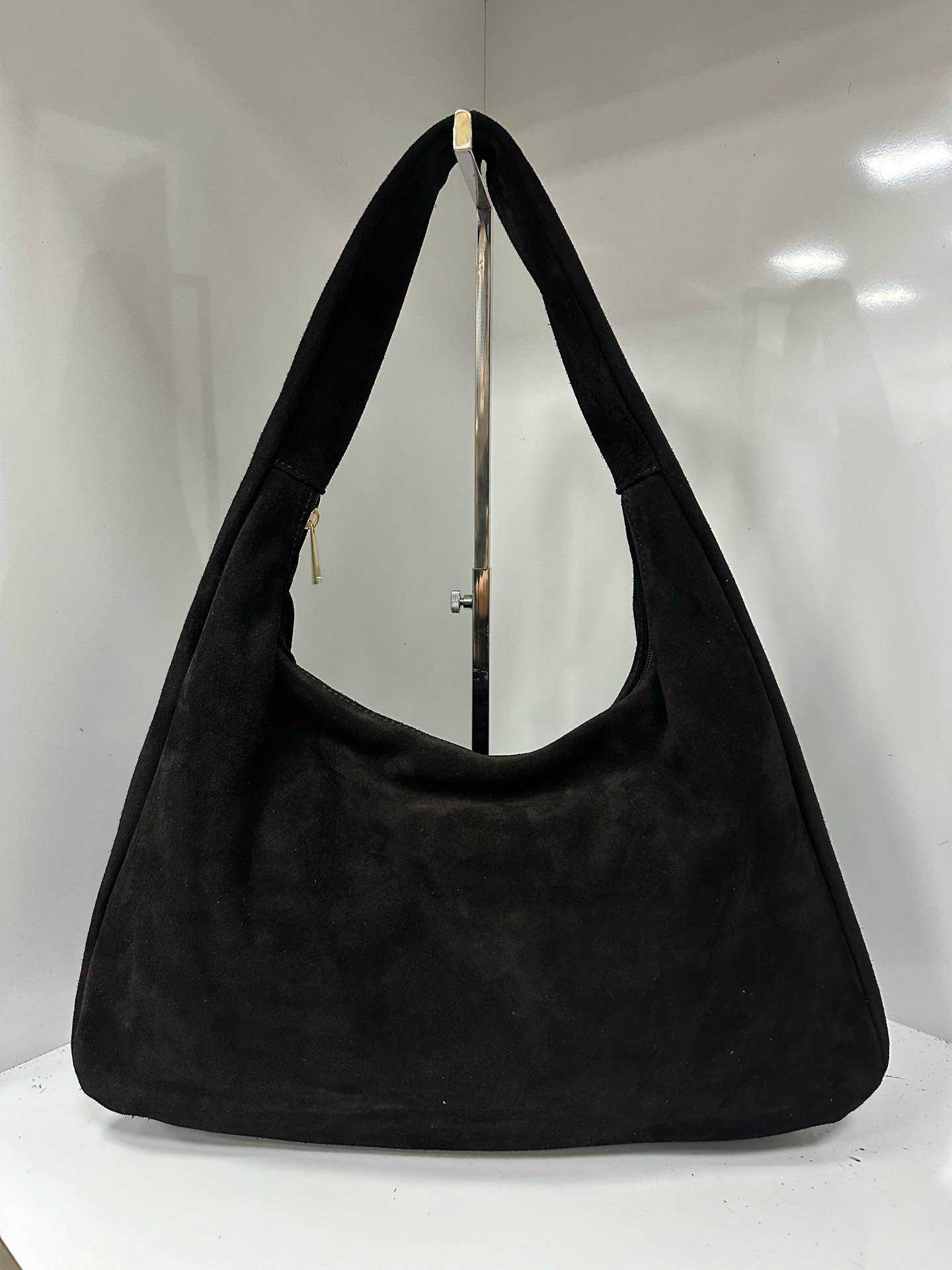 L0480 Bag 19.3in 7 Color Options