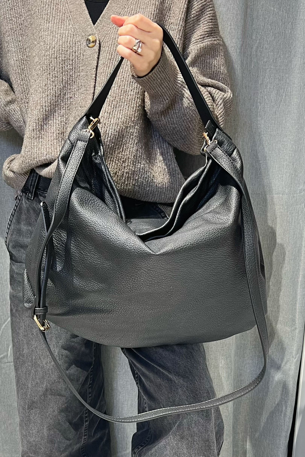 Z0097 Bag 16.5in 4 Color Options