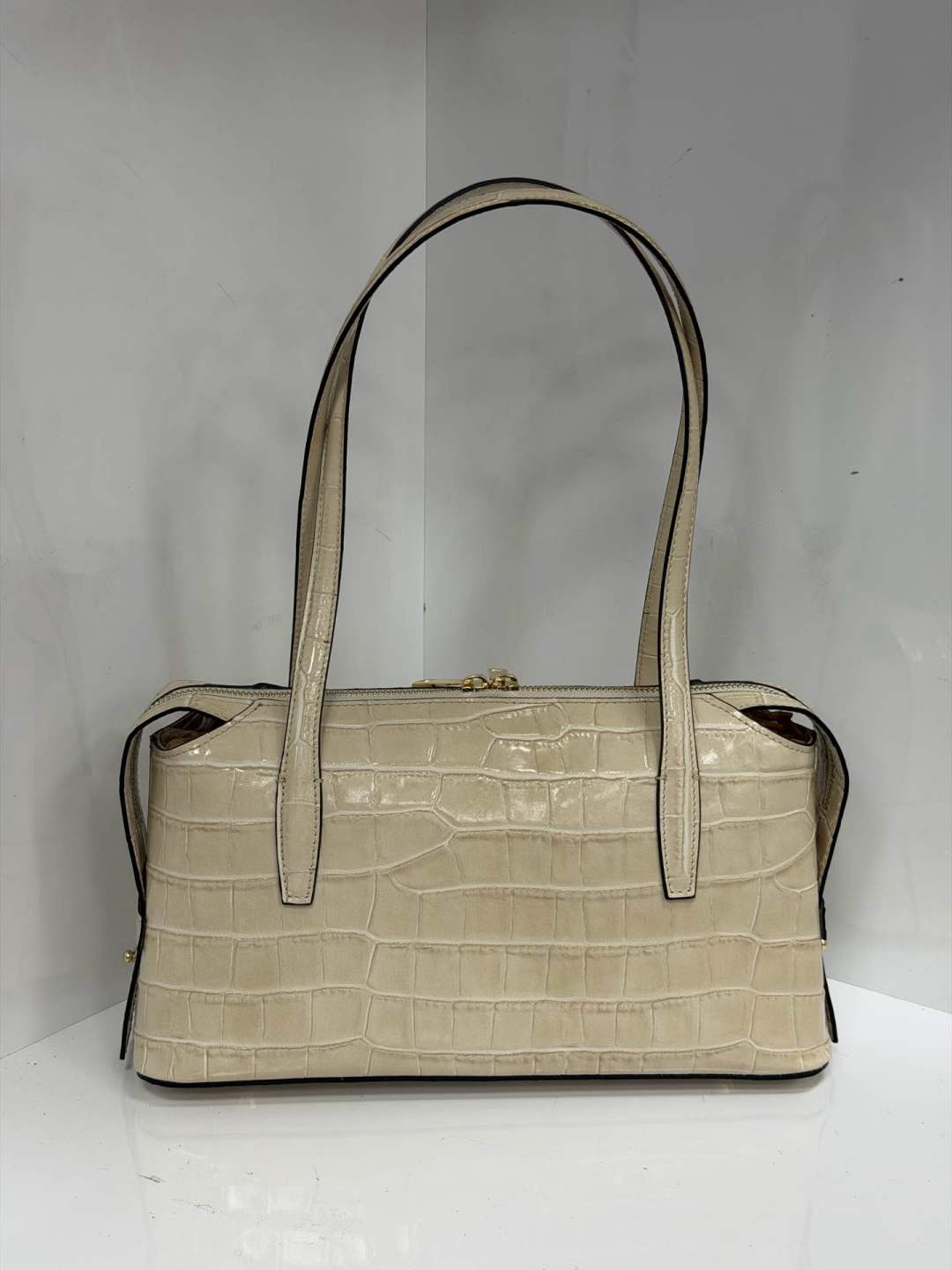 St047 Beige Croc-Embossed Duna Bag