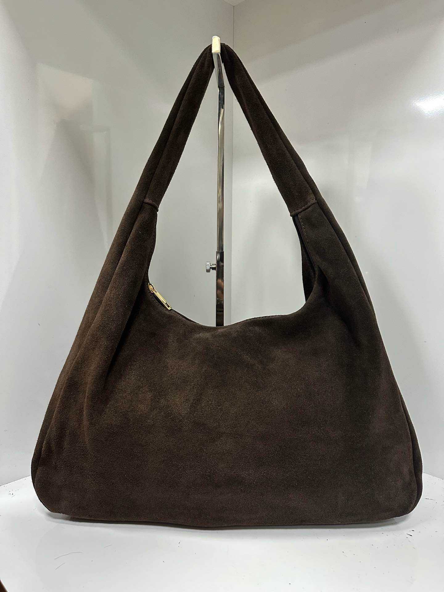 L0480 Bag 19.3in 7 Color Options