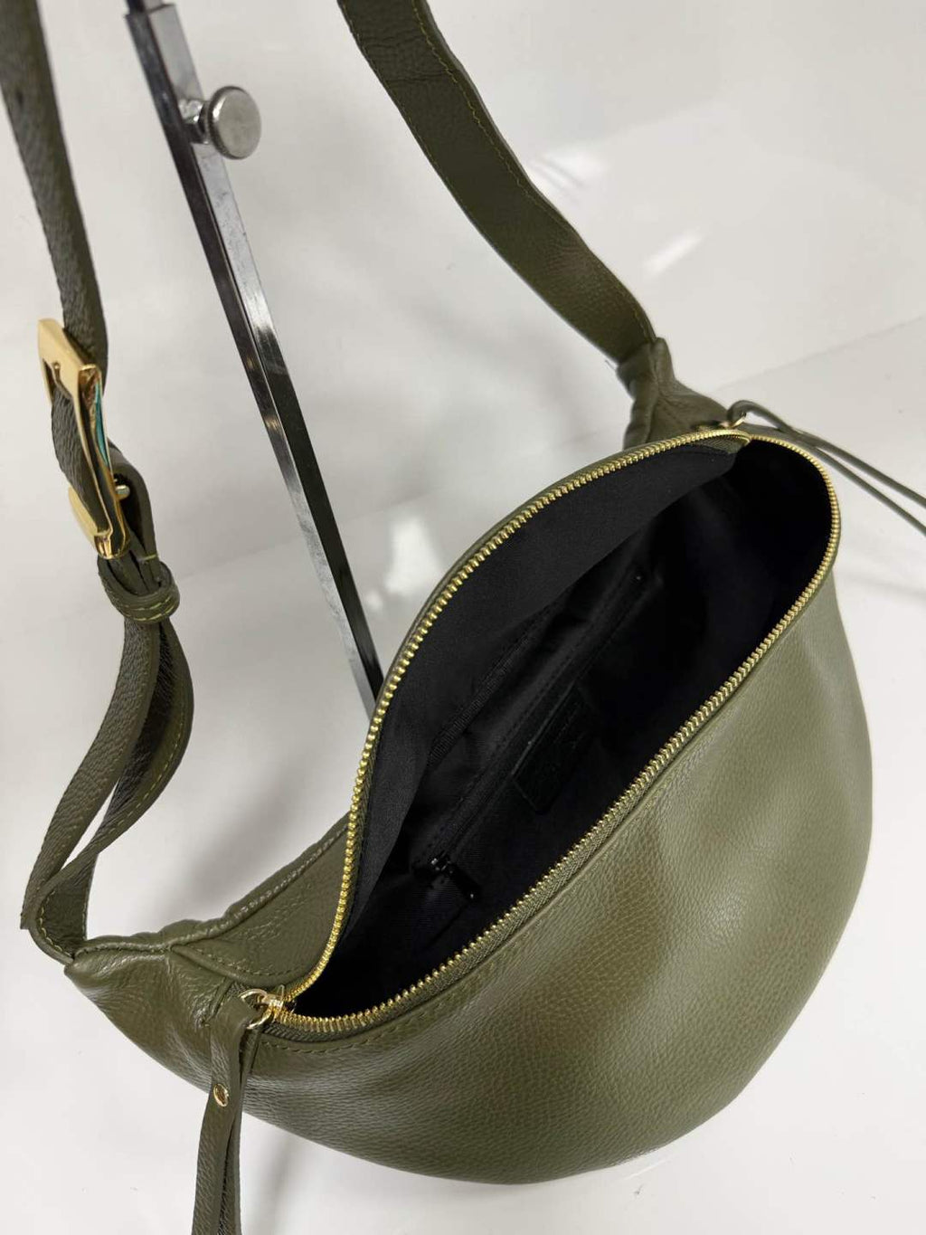 St065 Olive Green Pouch Bag