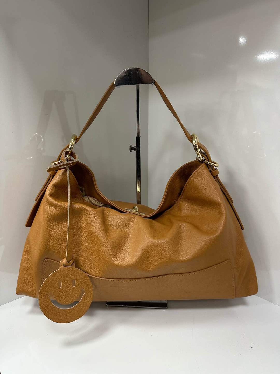 L0527 Bag 18.5in 9 Color Options
