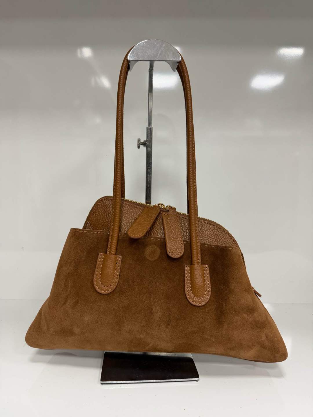 ST141 Tan Suede Shoulder Bag
