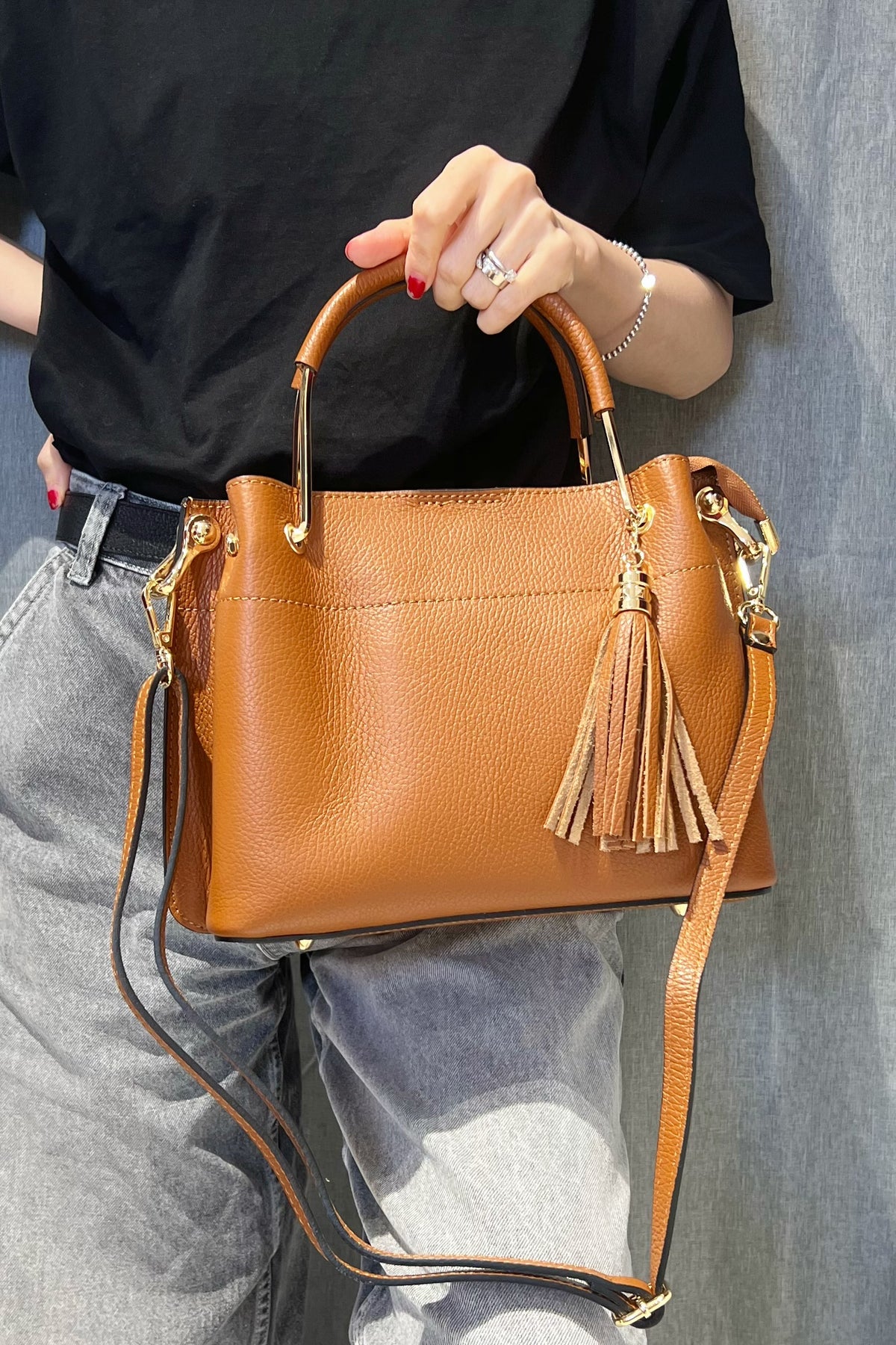 ZZ073 Camel Leather 3-Compartment Handbag