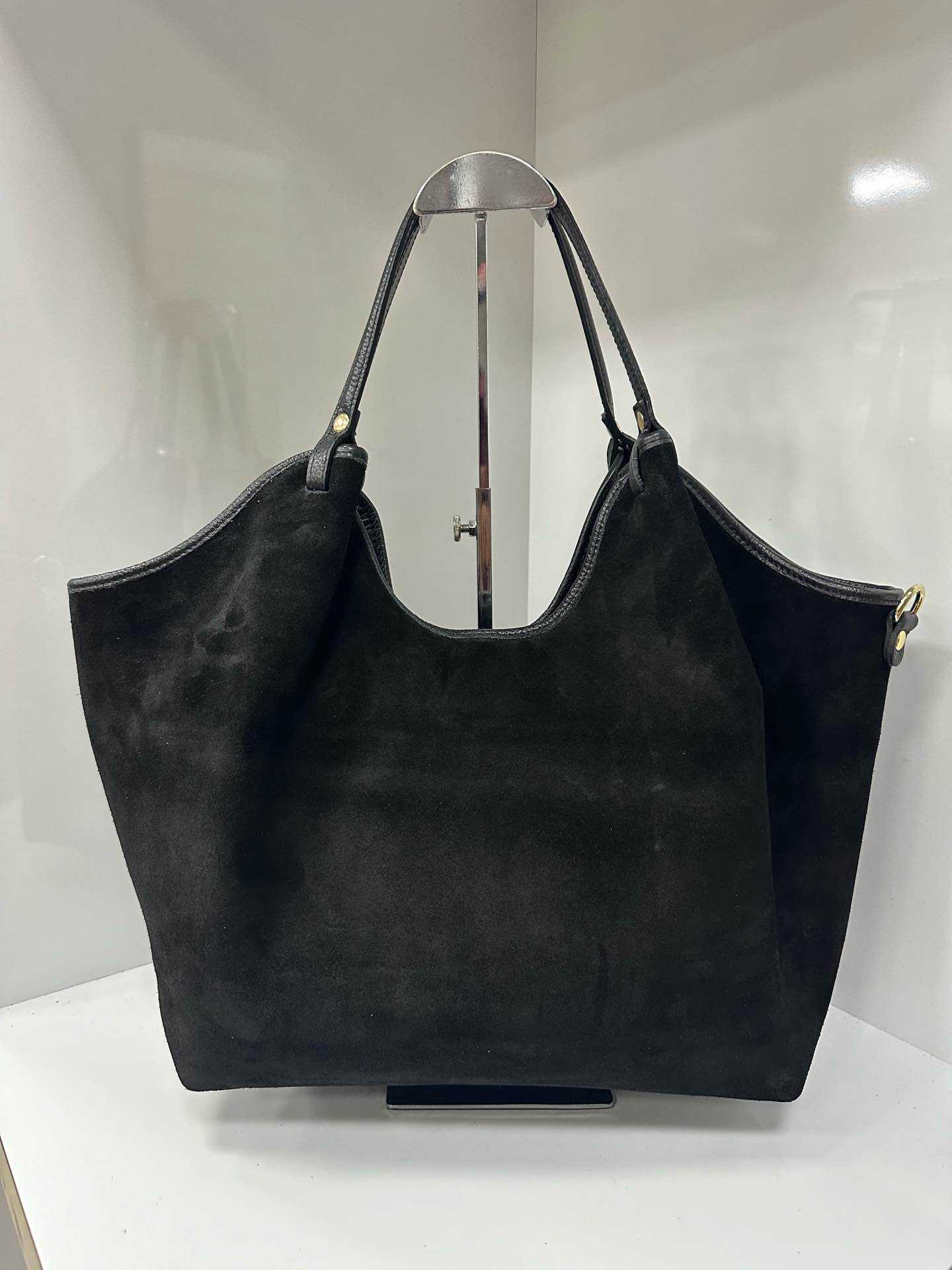 L0284 Bag 22.0in 10 Color Options