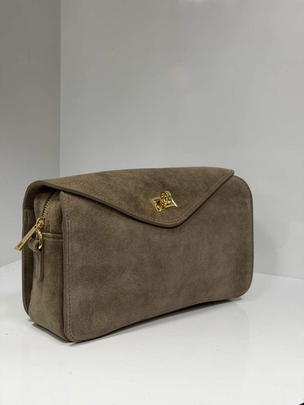 L0586 Bag 10.2in 4 Color Options