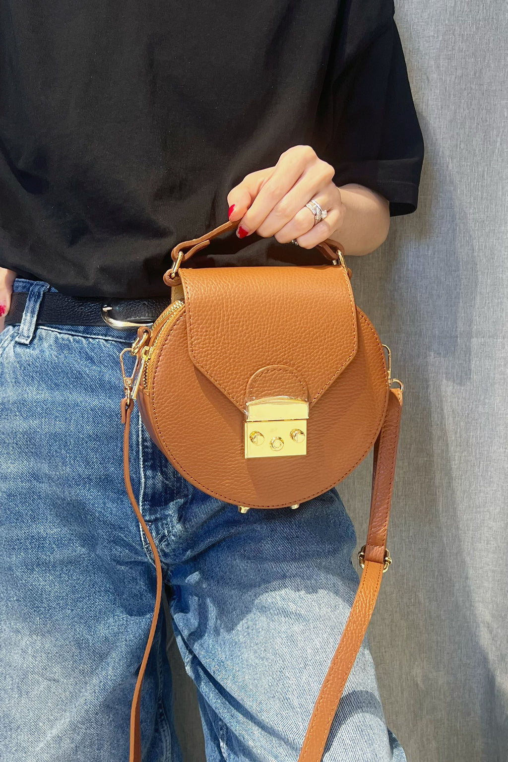 ZZ105 Camel Round Leather Crossbody Bag