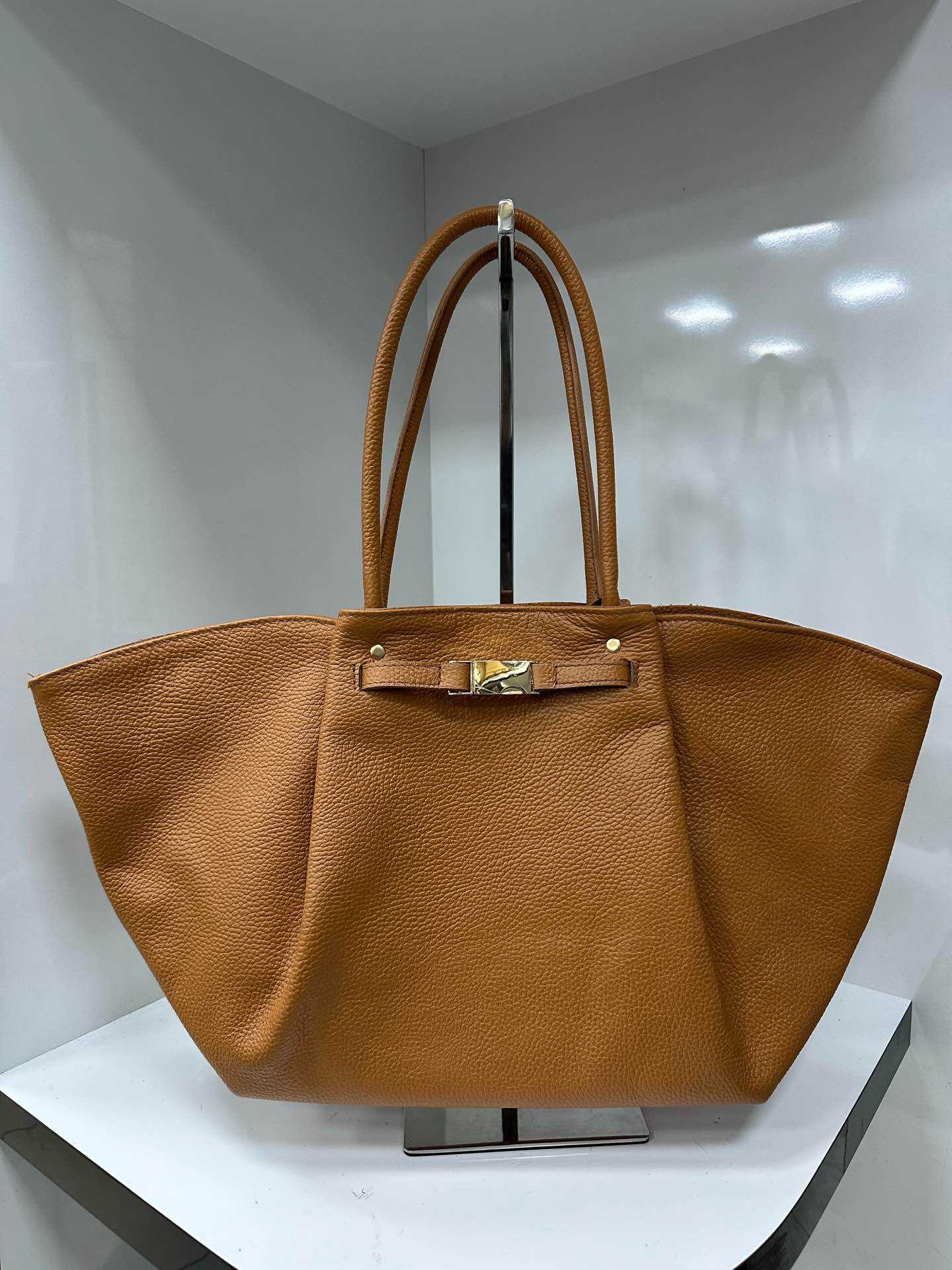 L0789 Bag 22.8in 8 Color Options
