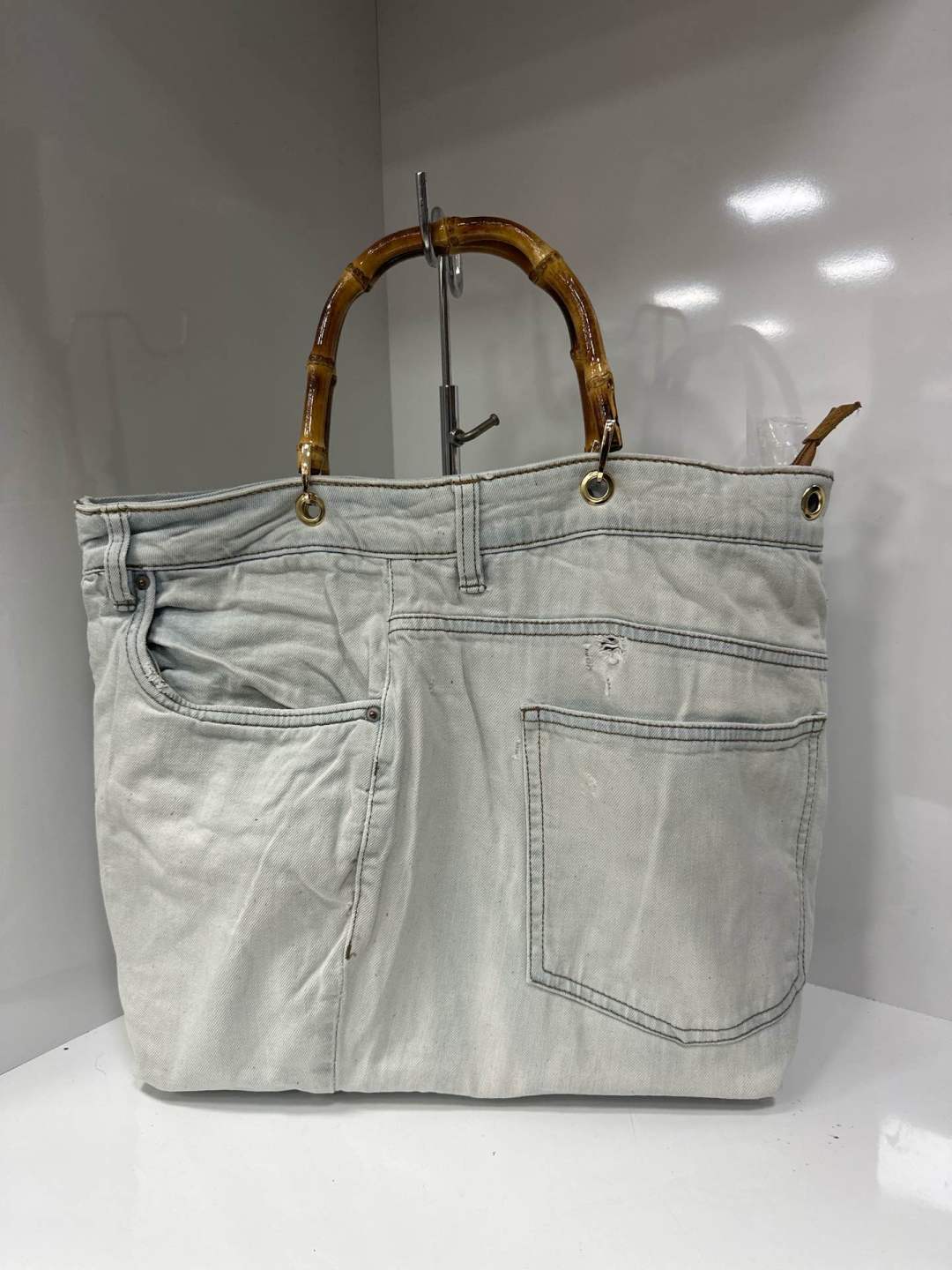 L0193 Bag 15.7in 2 Color Options