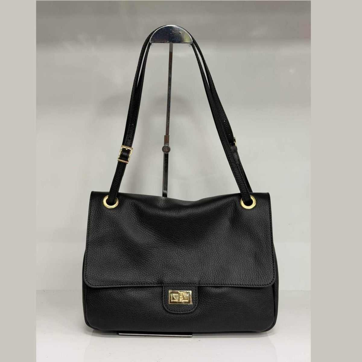 ST183 Black Leather Flap Shoulder Bag