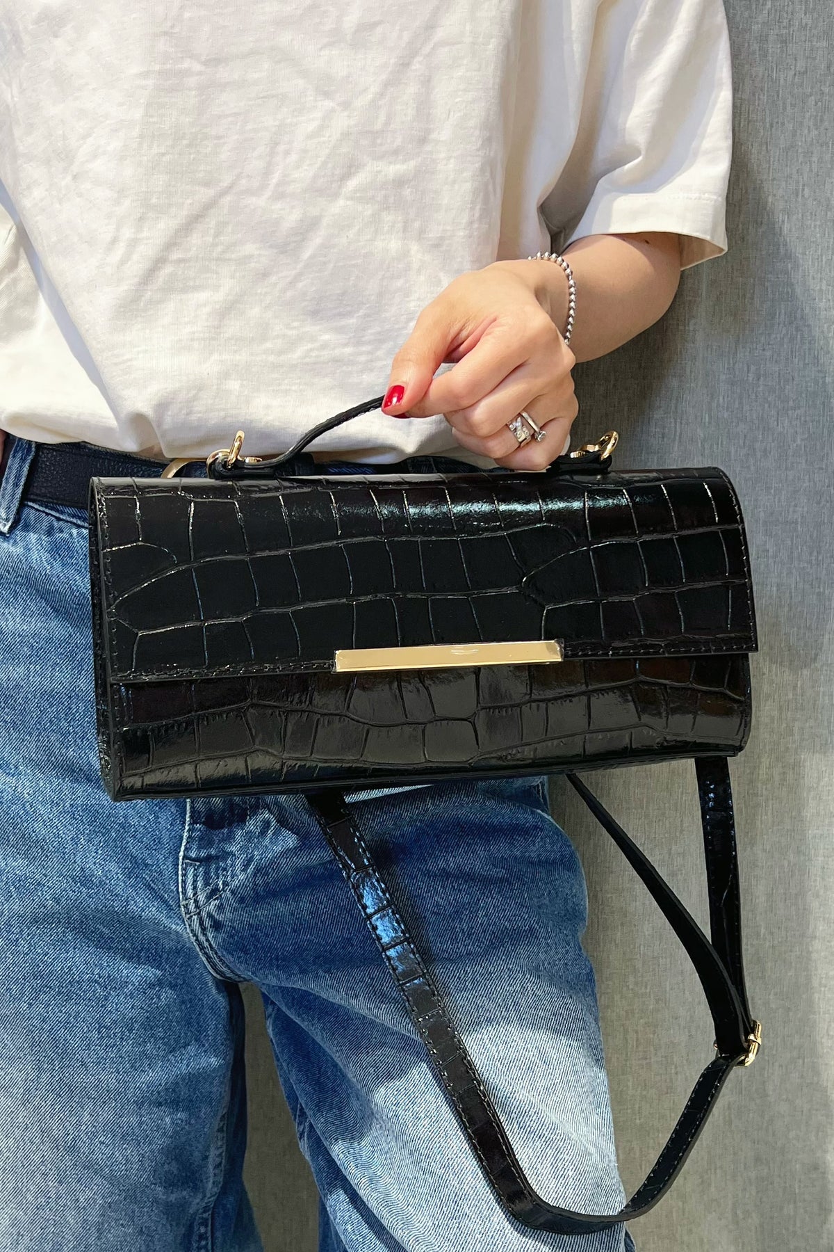 ZZ157 Black Croco Leather Pochette Bag