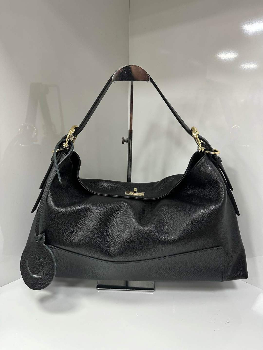 L0527 Bag 18.5in 9 Color Options
