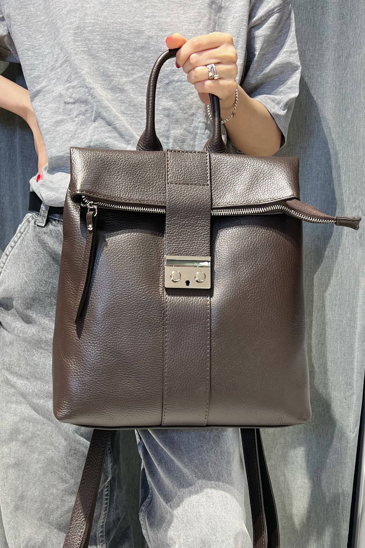 ZZ081 Brown Leather Backpack