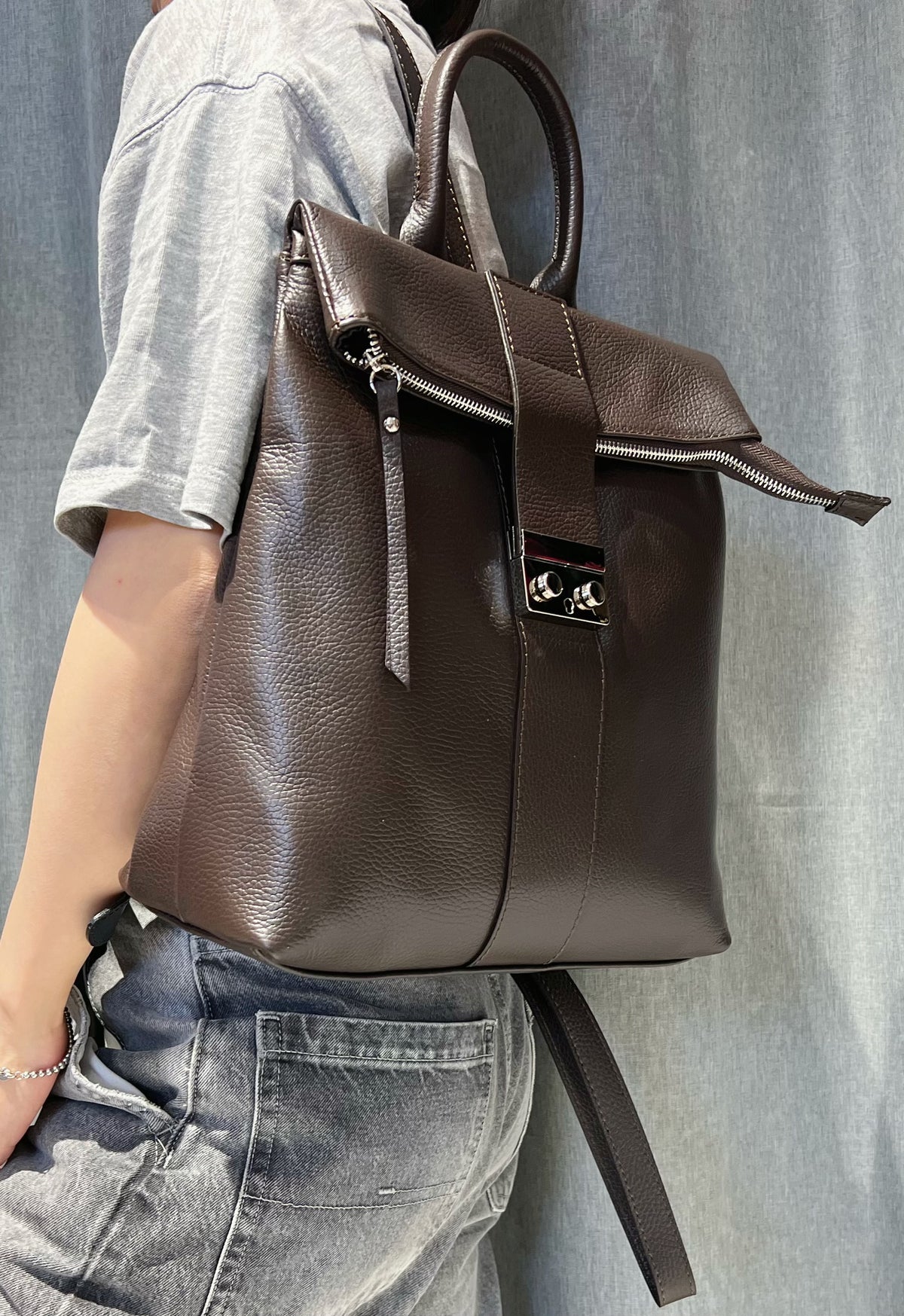 ZZ081 Brown Leather Backpack