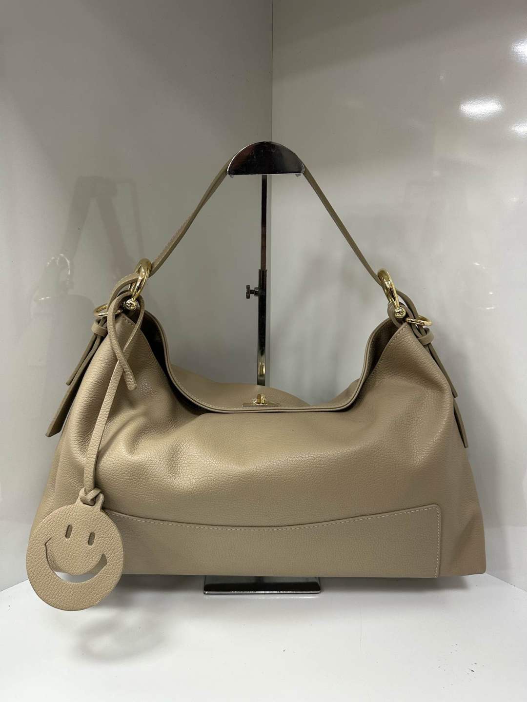 L0527 Bag 18.5in 9 Color Options