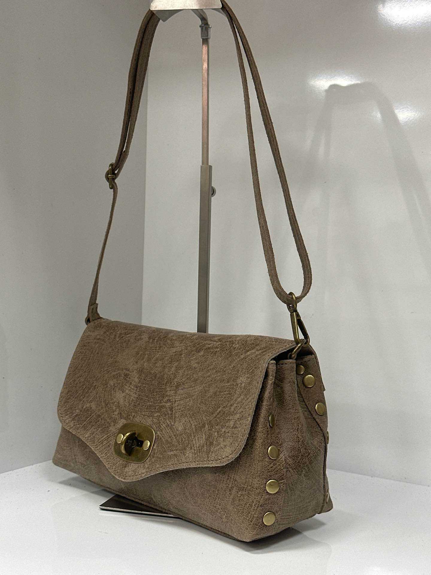 L0132 Bag 10.6in 8 Color Options