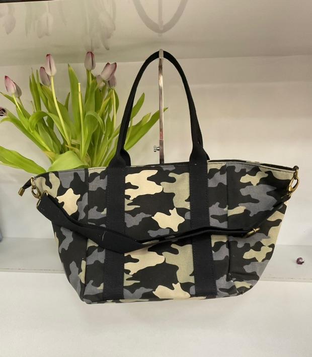 L0184 Bag 22.8in 2 Color Options