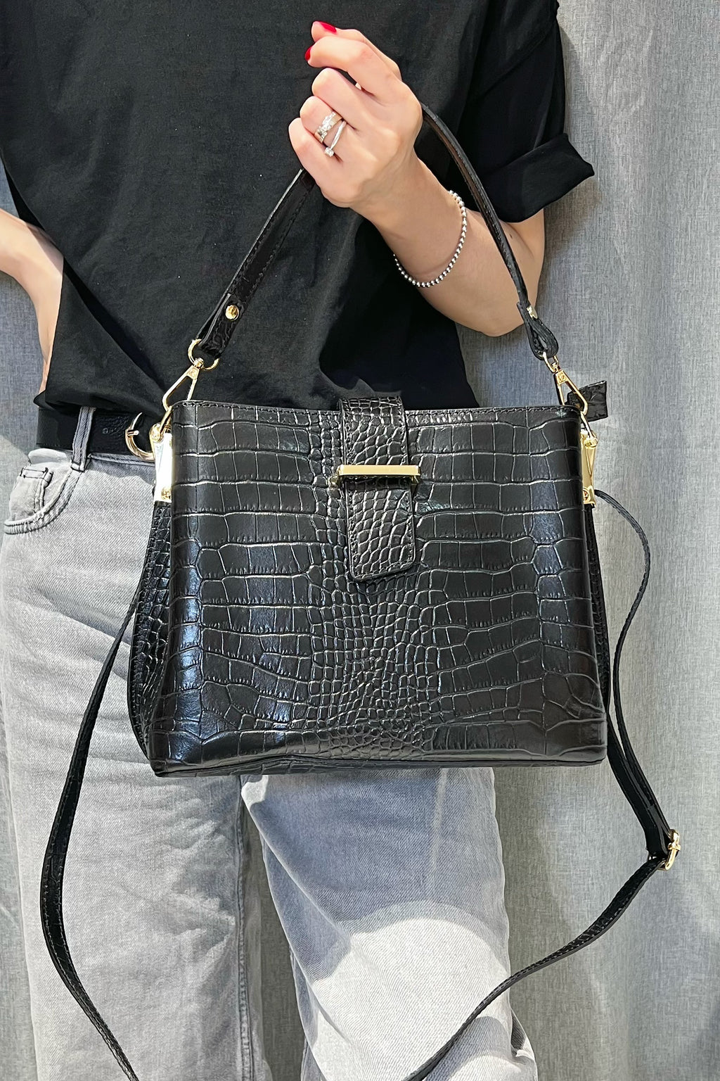 ZZ036 Black Croco Top Handle Bag