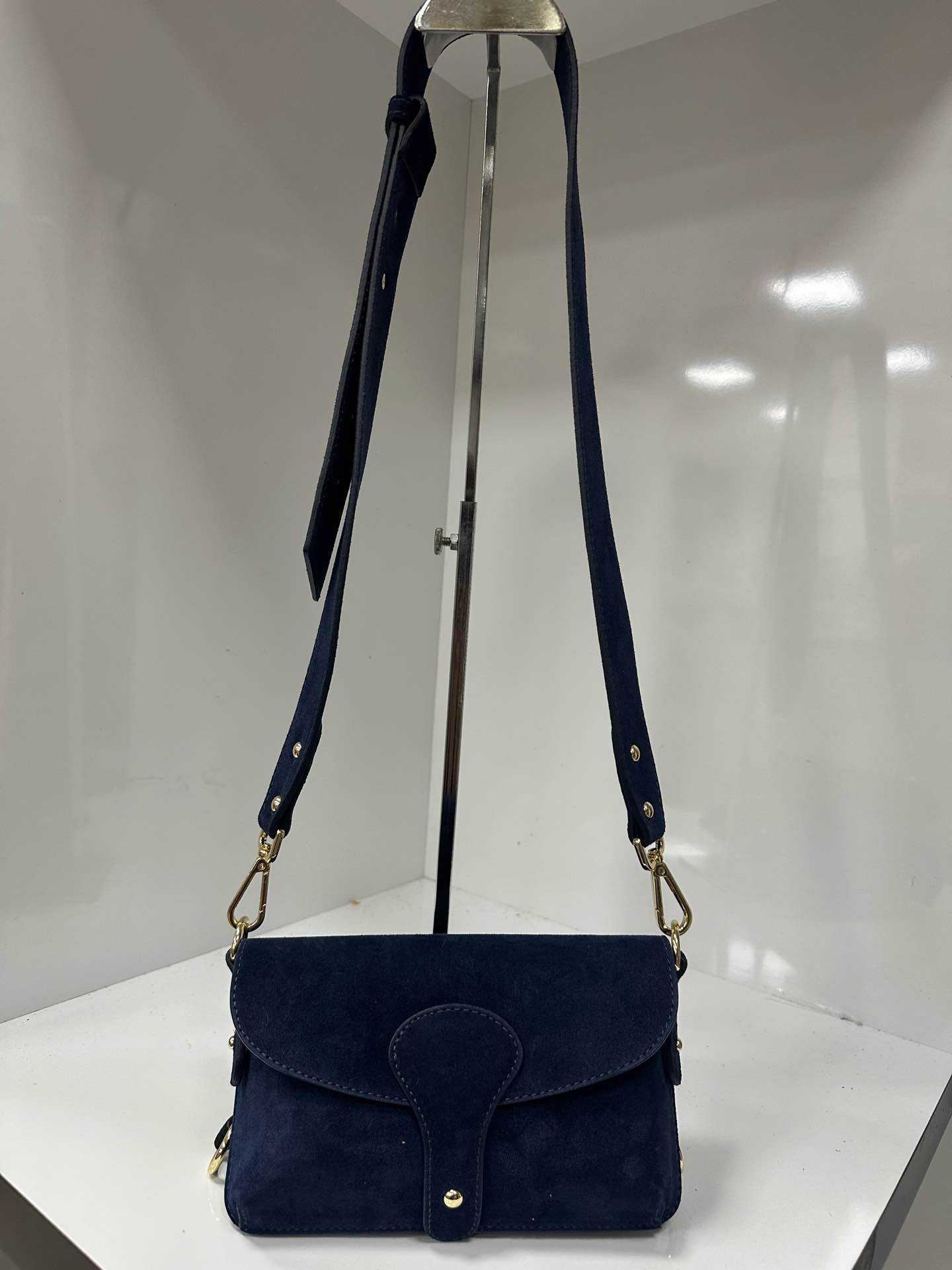 L0373 Bag 8.7in 10 Color Options