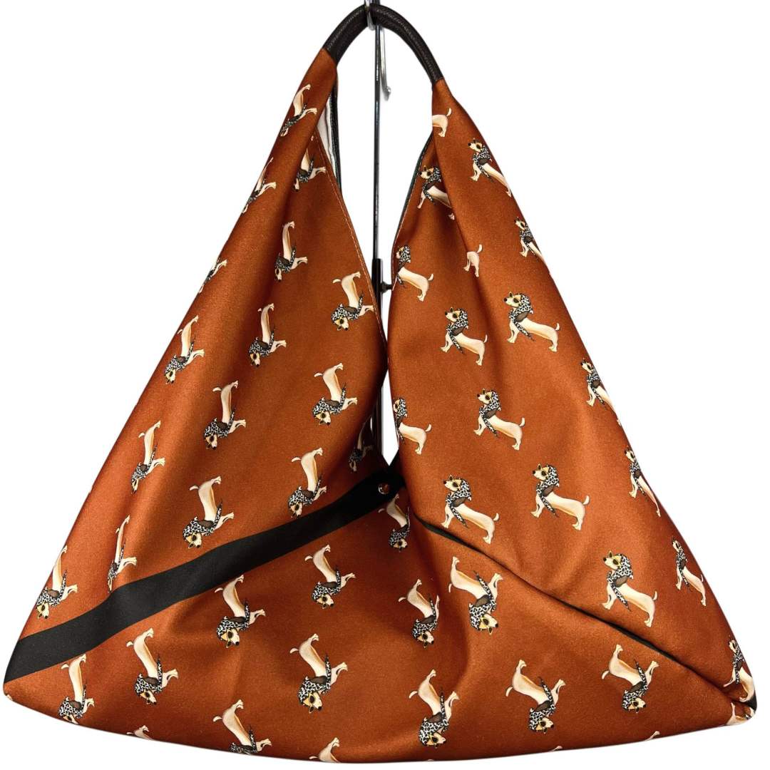 MI494 Brown Dachshund Print Triangle Bag