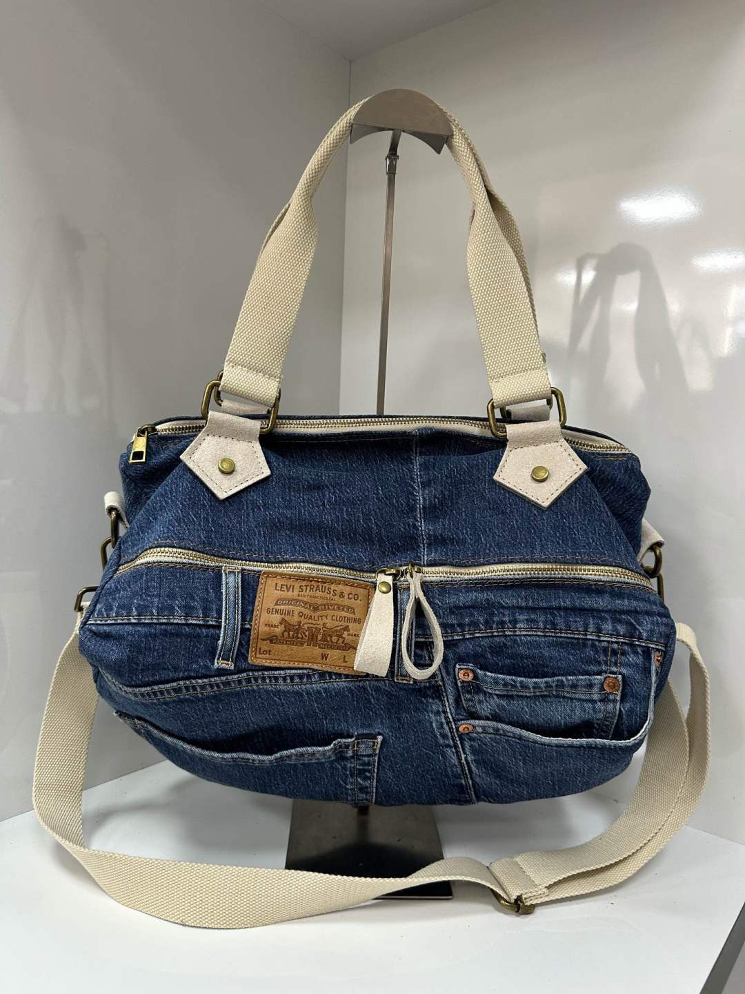 L0558 Bag 7 Color Options