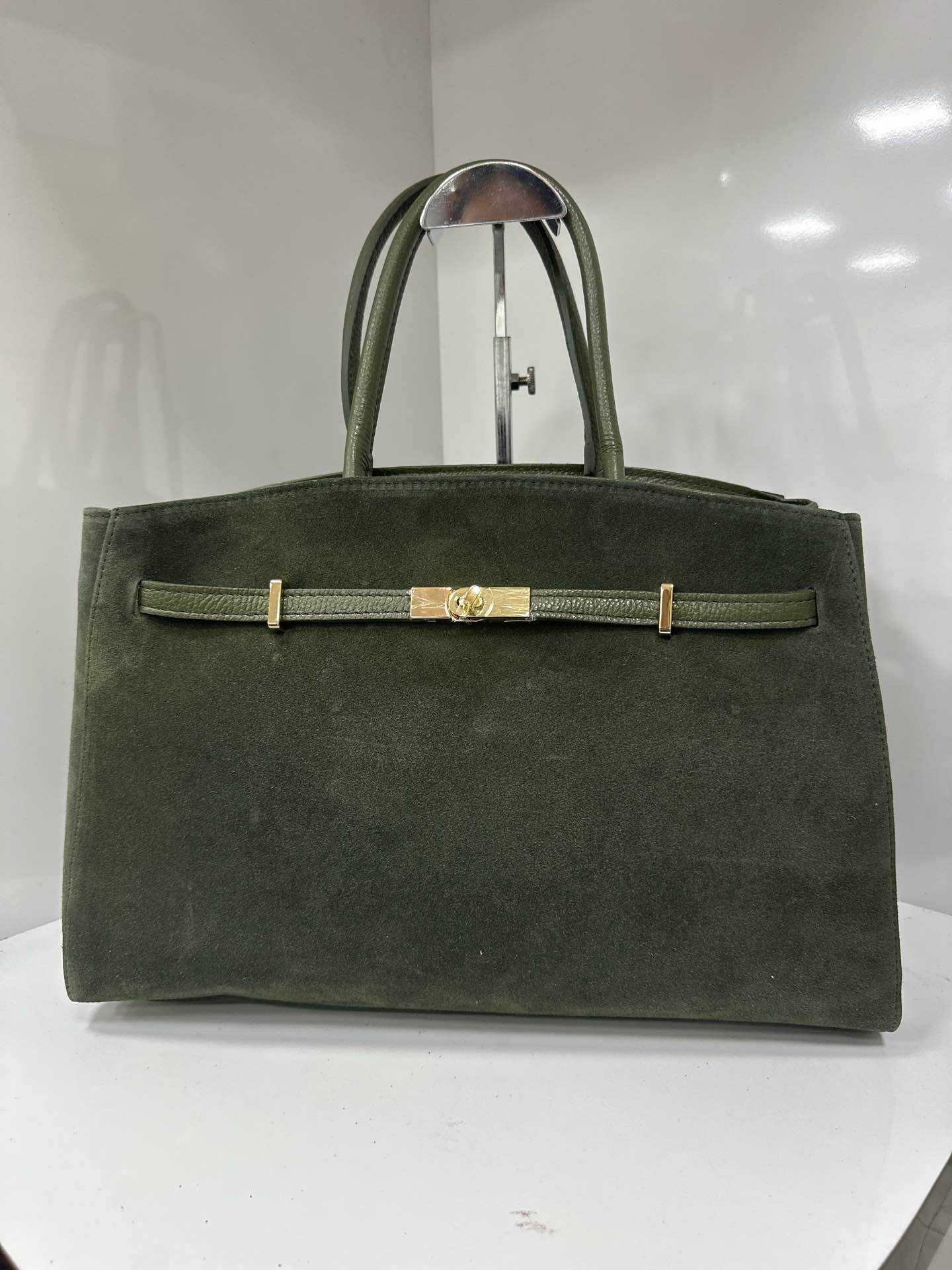 L438 Bag 16.1in 13 Color Options
