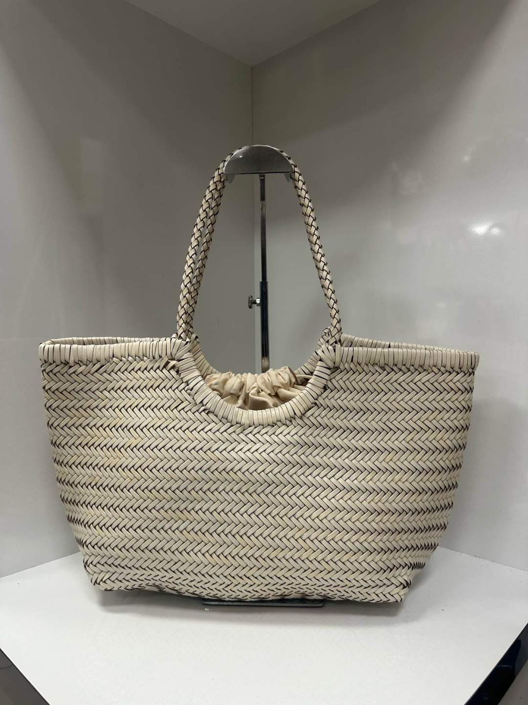 L0572 Bag 18.9in 6 Color Options