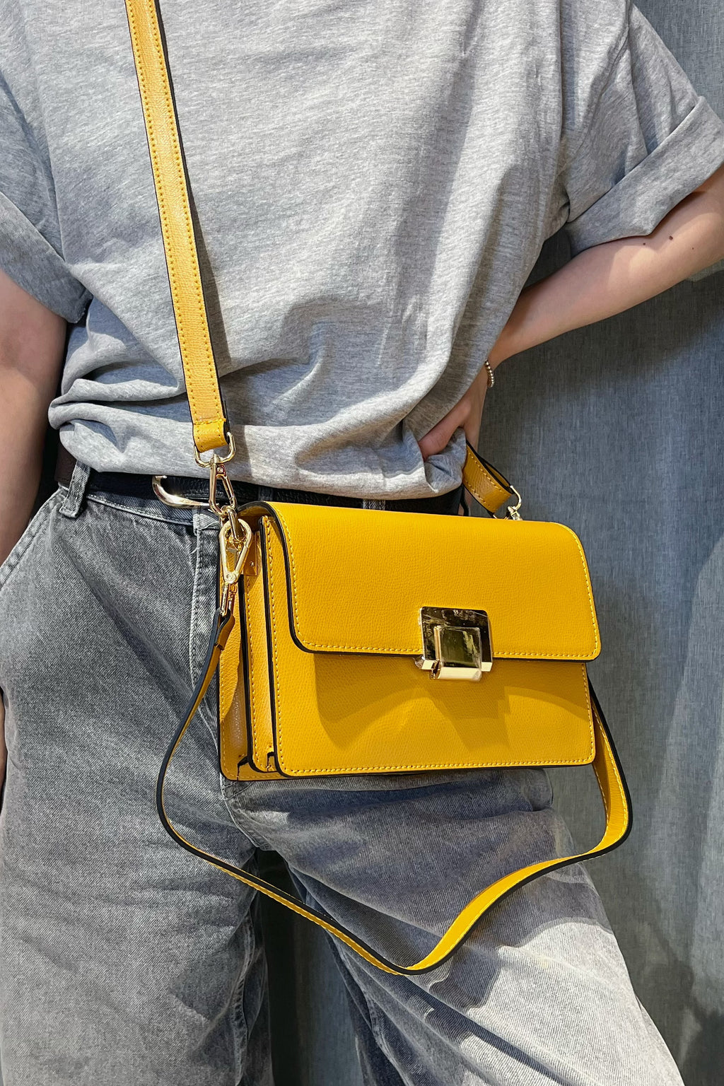 ZZ001 Mustard Leather Handbag
