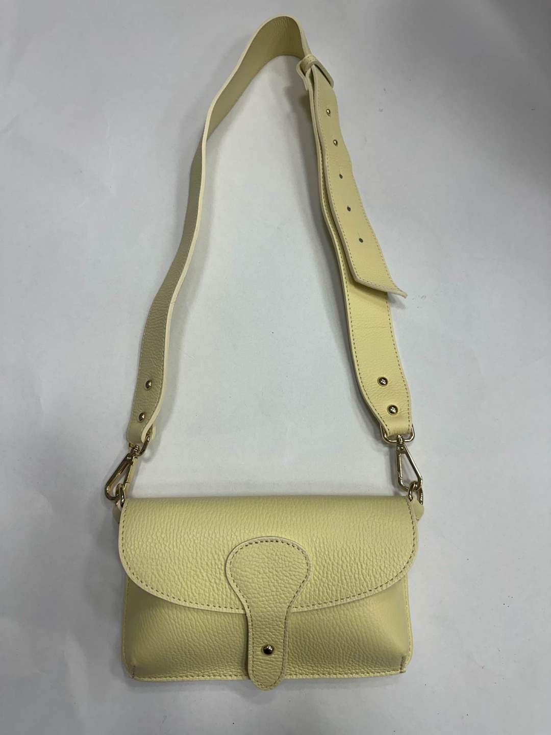 L0525 Bag 5.1in 11 Color Options