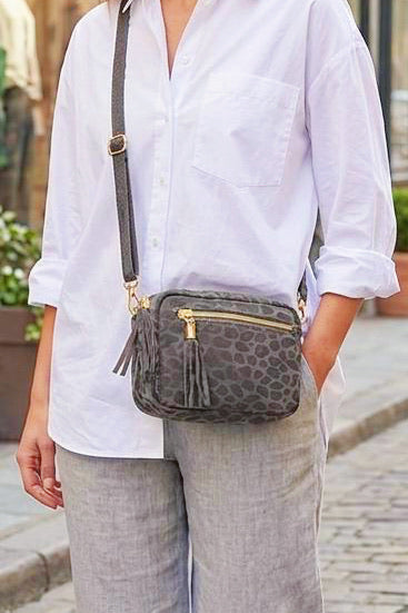 Z2046102 Bag 7.1in 2 Color Options