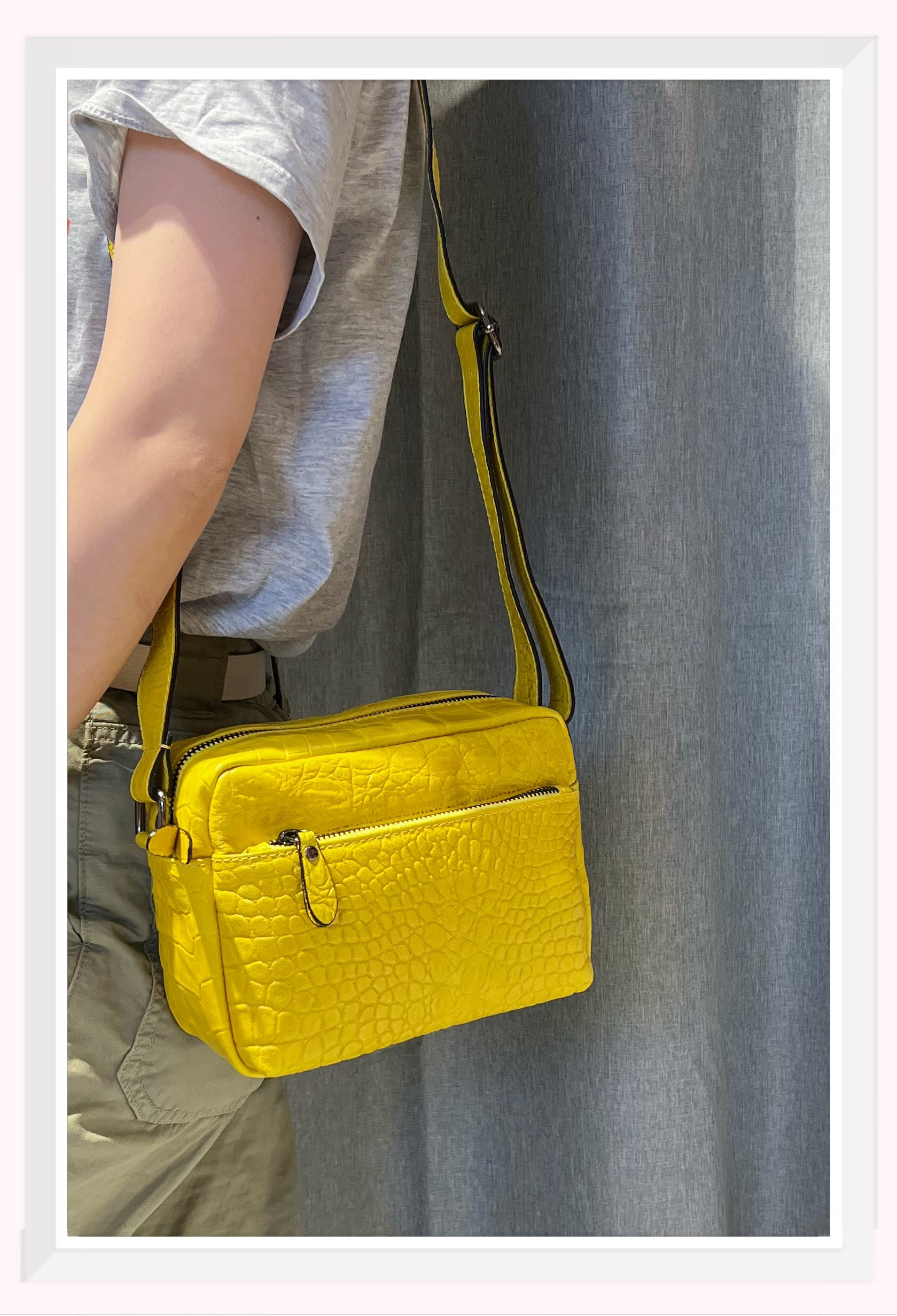 Z2169 Bag 7.9in 4 Color Options