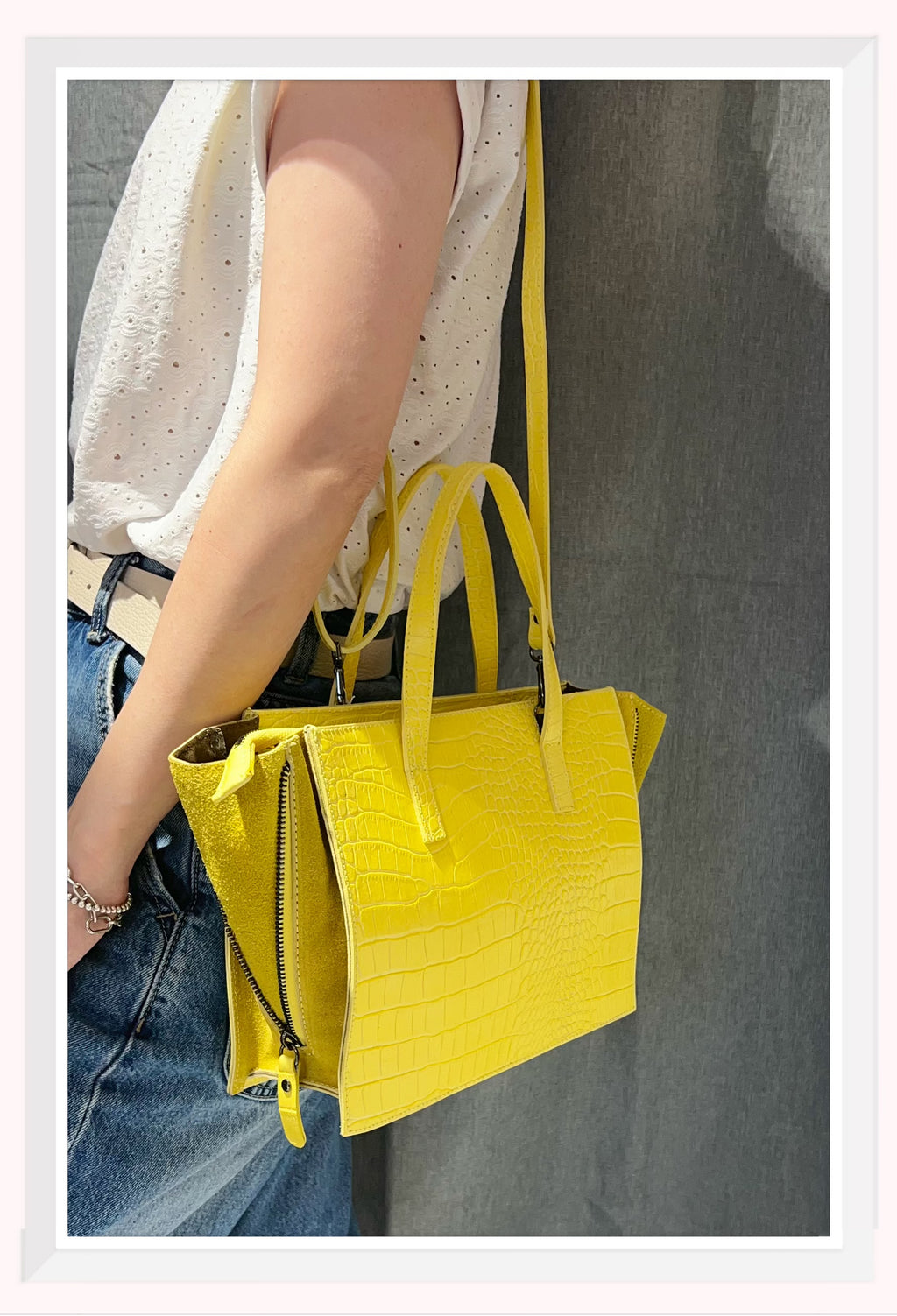 Z11022 Bag 15.4in 4 Color Options