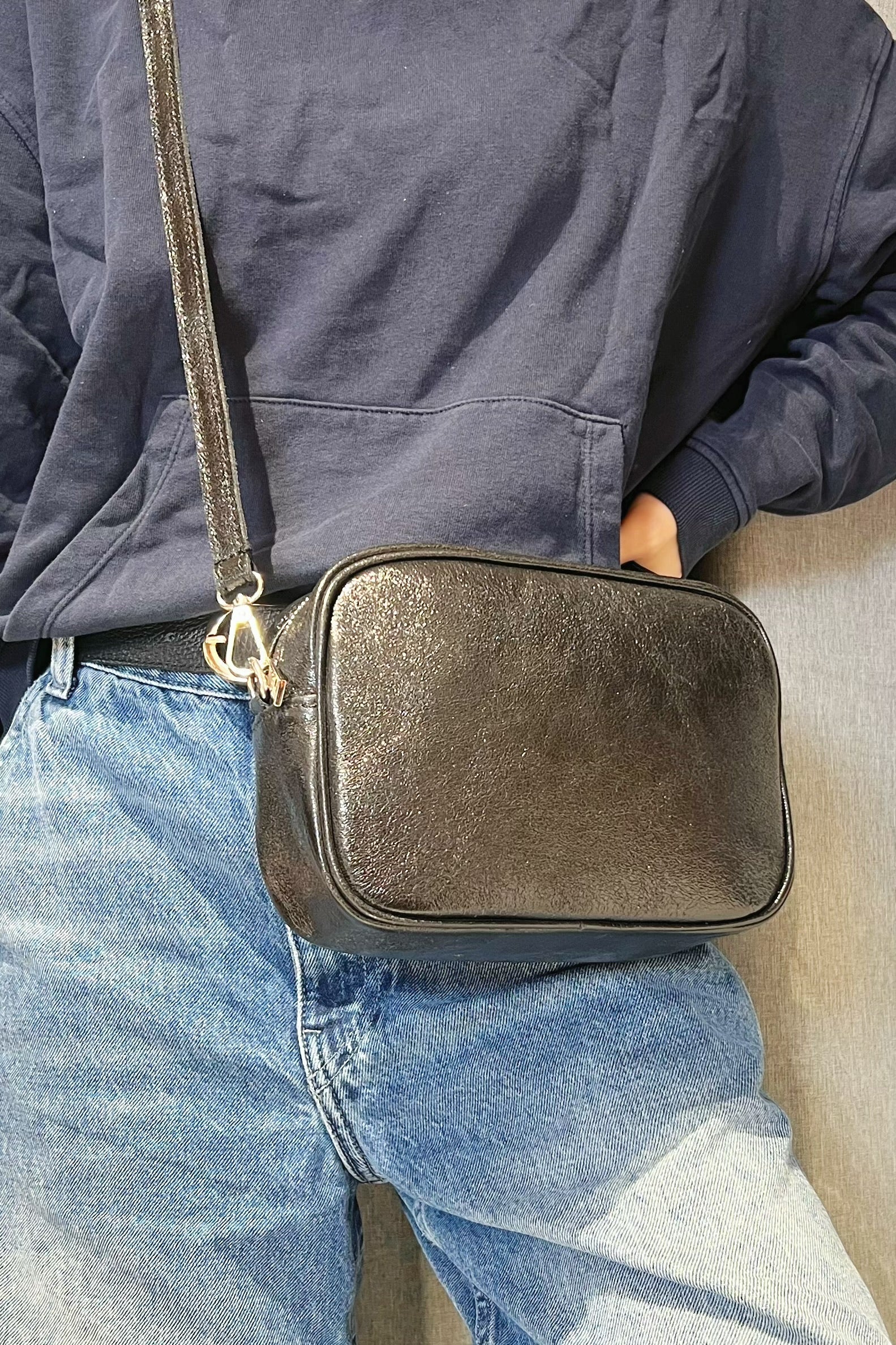 Z1079 Bag 8.3in 6 Color Options