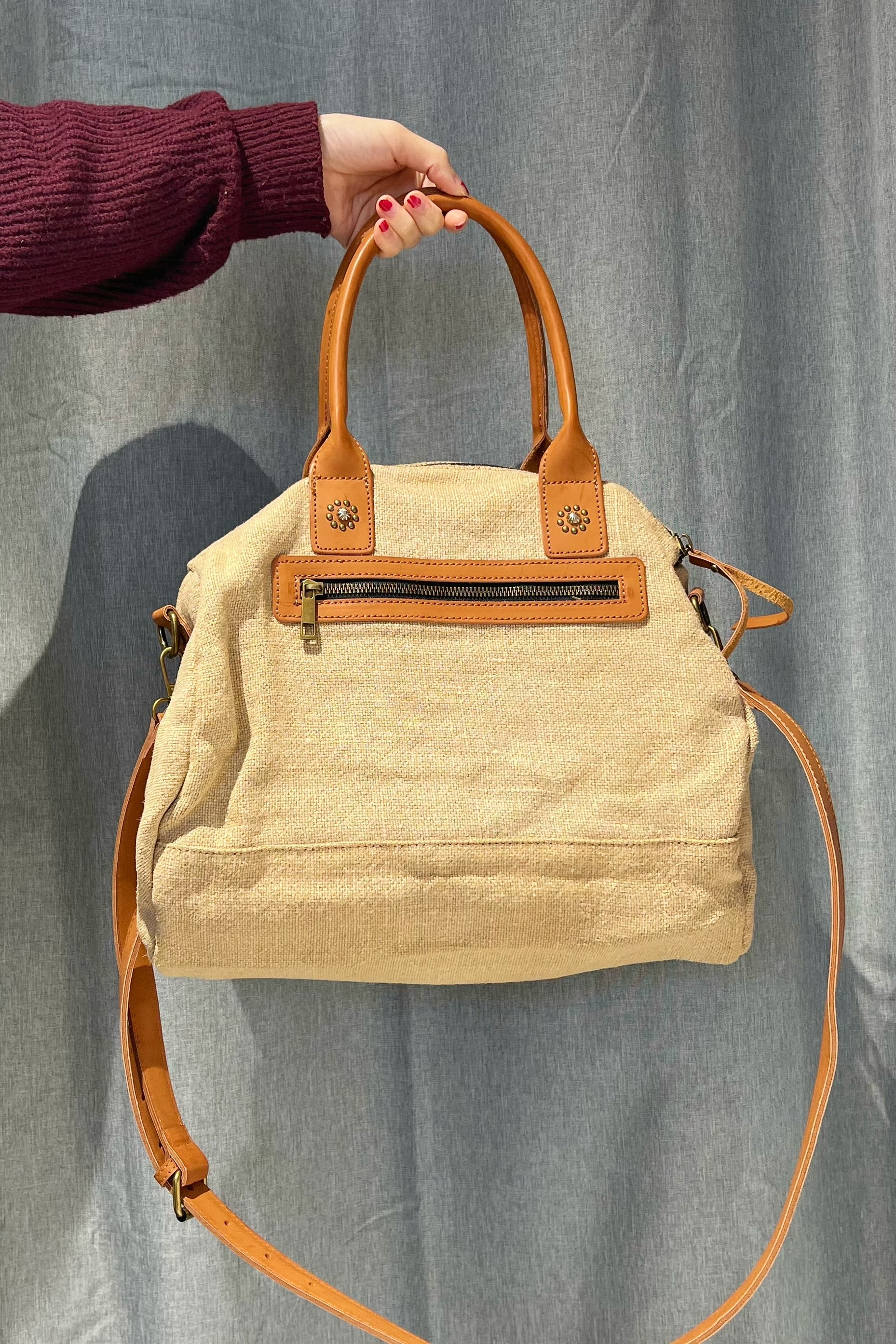 Taupe