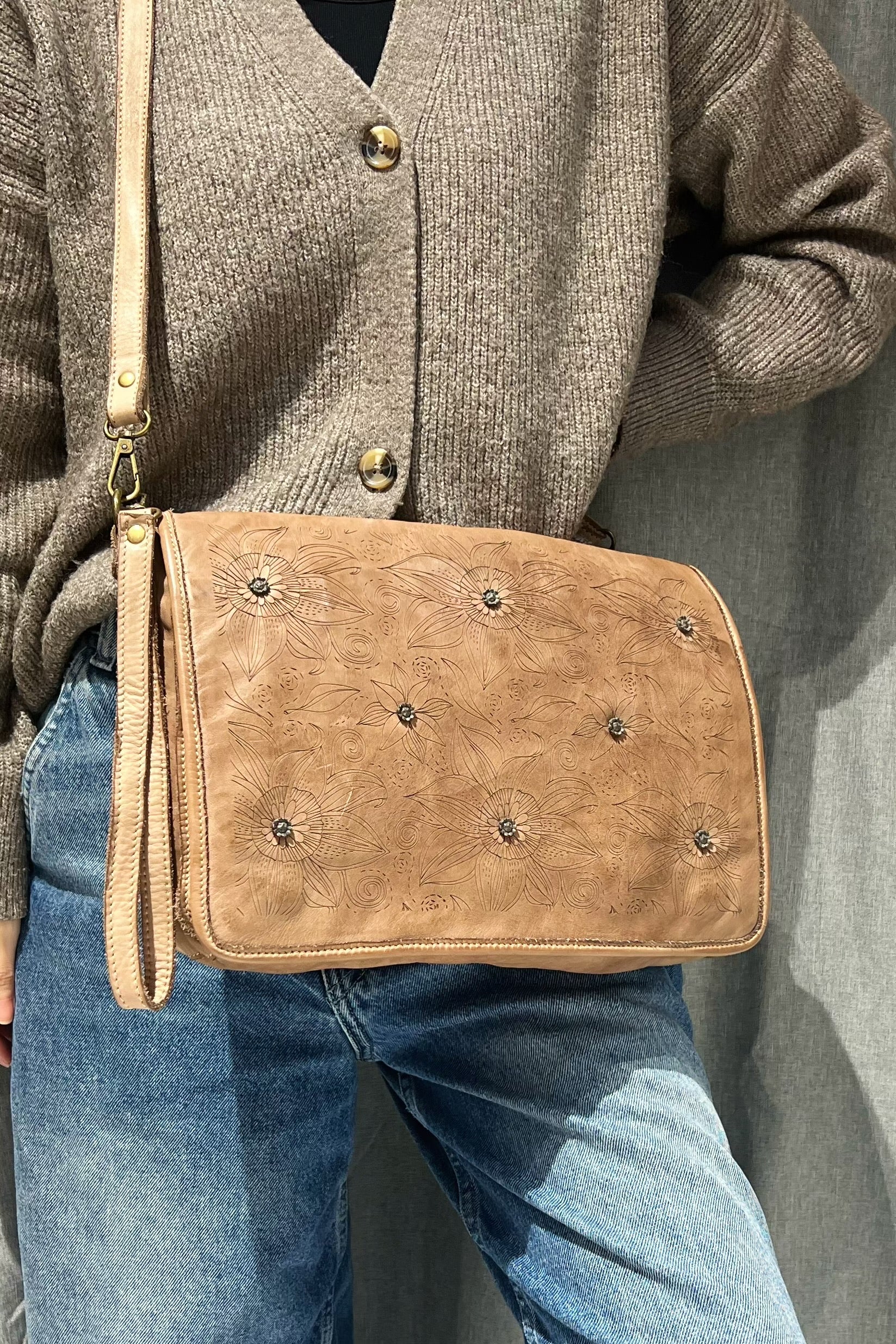 Z12625 Bag 12.2in 8 Color Options
