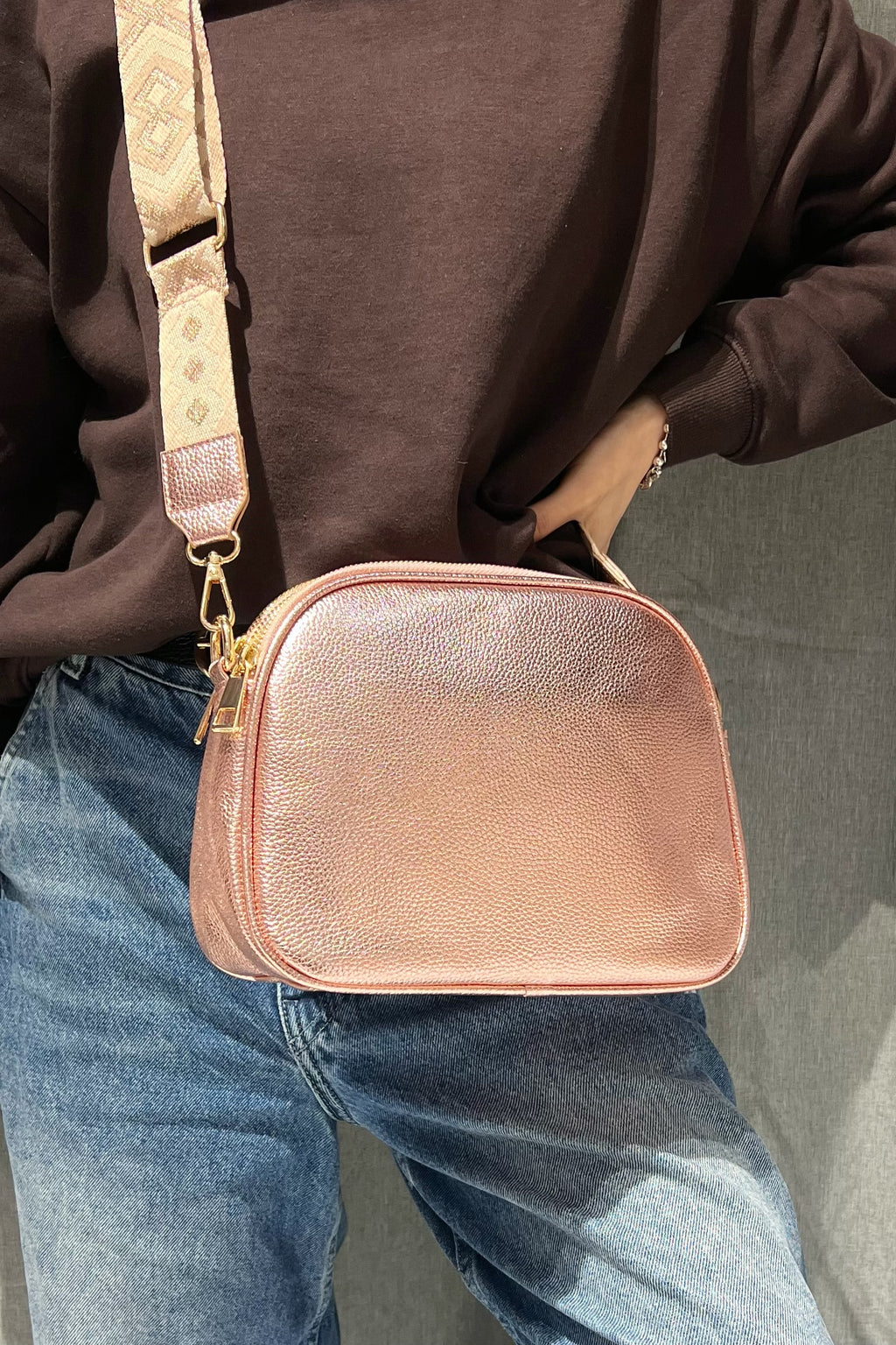 Z3057 Bag 10.2in 7 Color Options