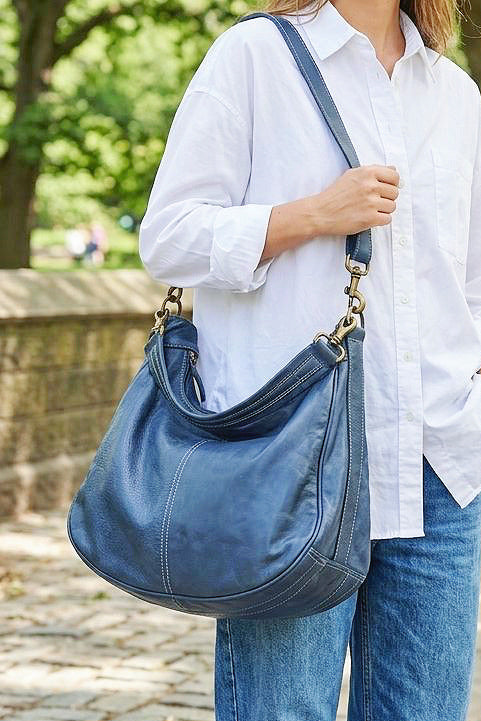 Z12865 Bag 15.0in 3 Color Options